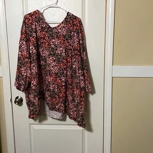 Catherine’s Plus Size Women’s Top 30/32W 4X